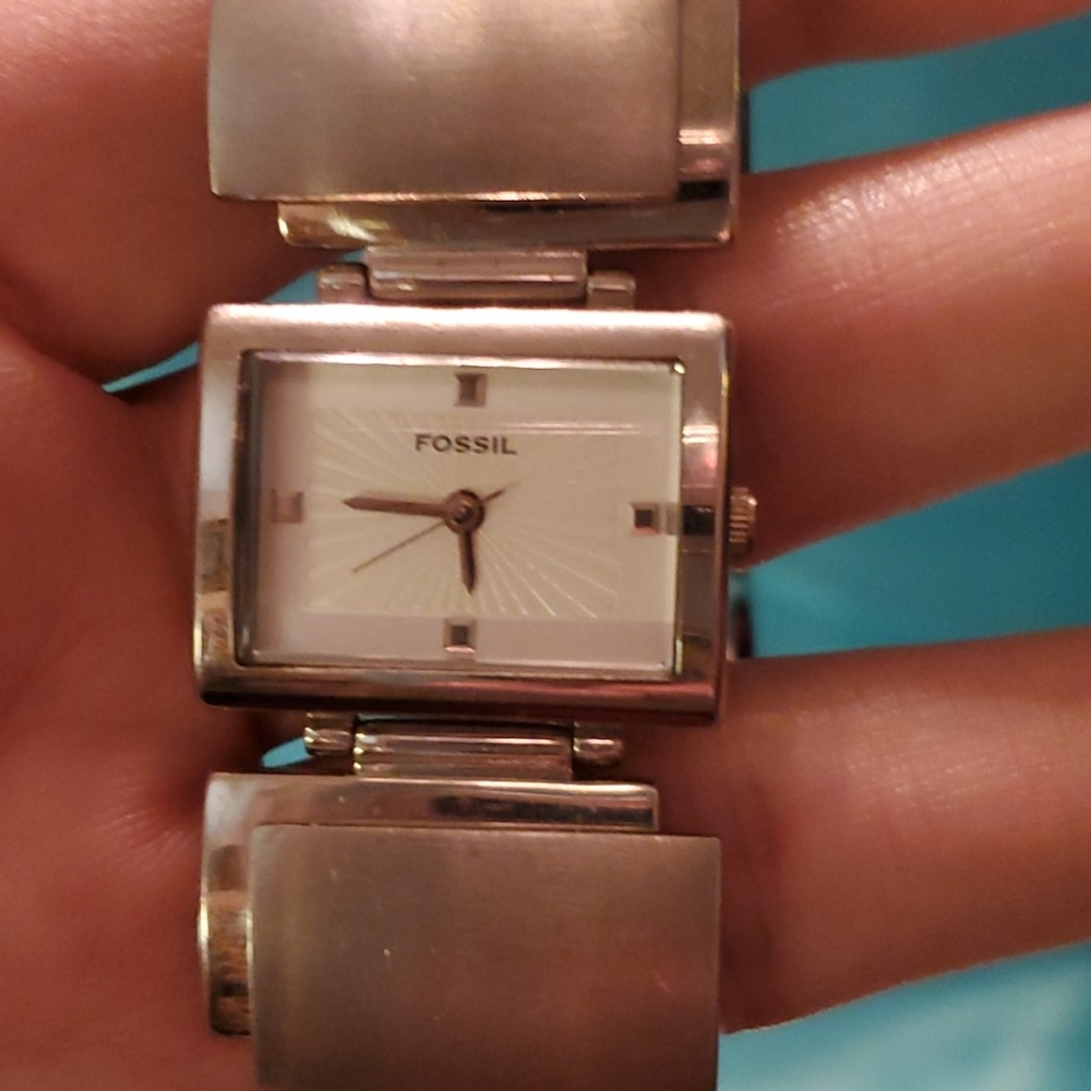Womens Silver Fossil Watch